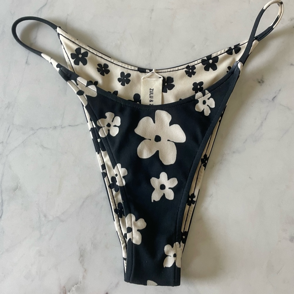 Zulu and Zephyr Black & Bone Flower Reversible Curve String Brief US6